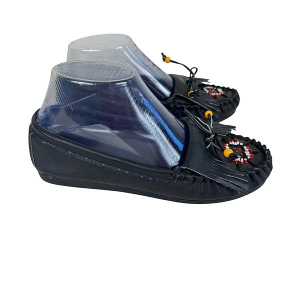 NWOT Black Leather Beaded Fringe Slip On Moccasins Rubber Sole Size 7 - Picture 2 of 6